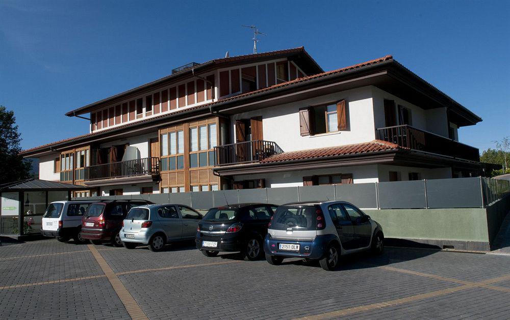 Apartamentos Turisticos Talaimendi Zarautz Buitenkant foto