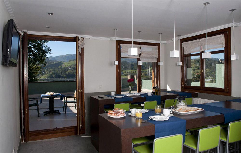 Apartamentos Turisticos Talaimendi Zarautz Buitenkant foto