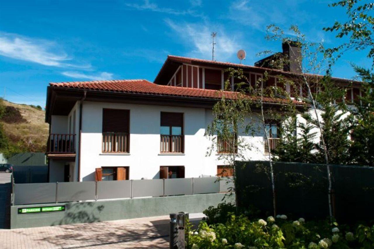 Apartamentos Turisticos Talaimendi Zarautz Buitenkant foto