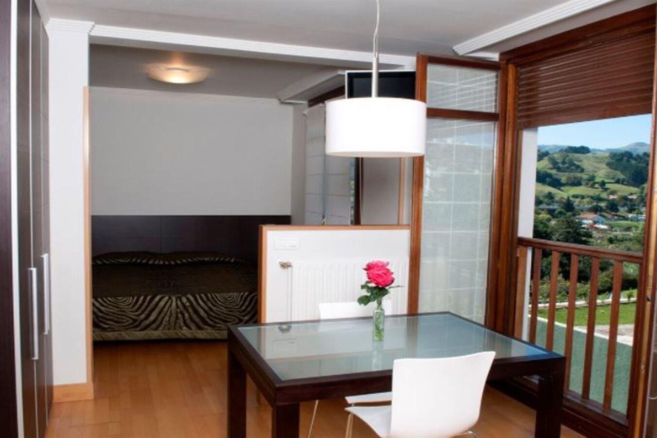 Apartamentos Turisticos Talaimendi Zarautz Buitenkant foto