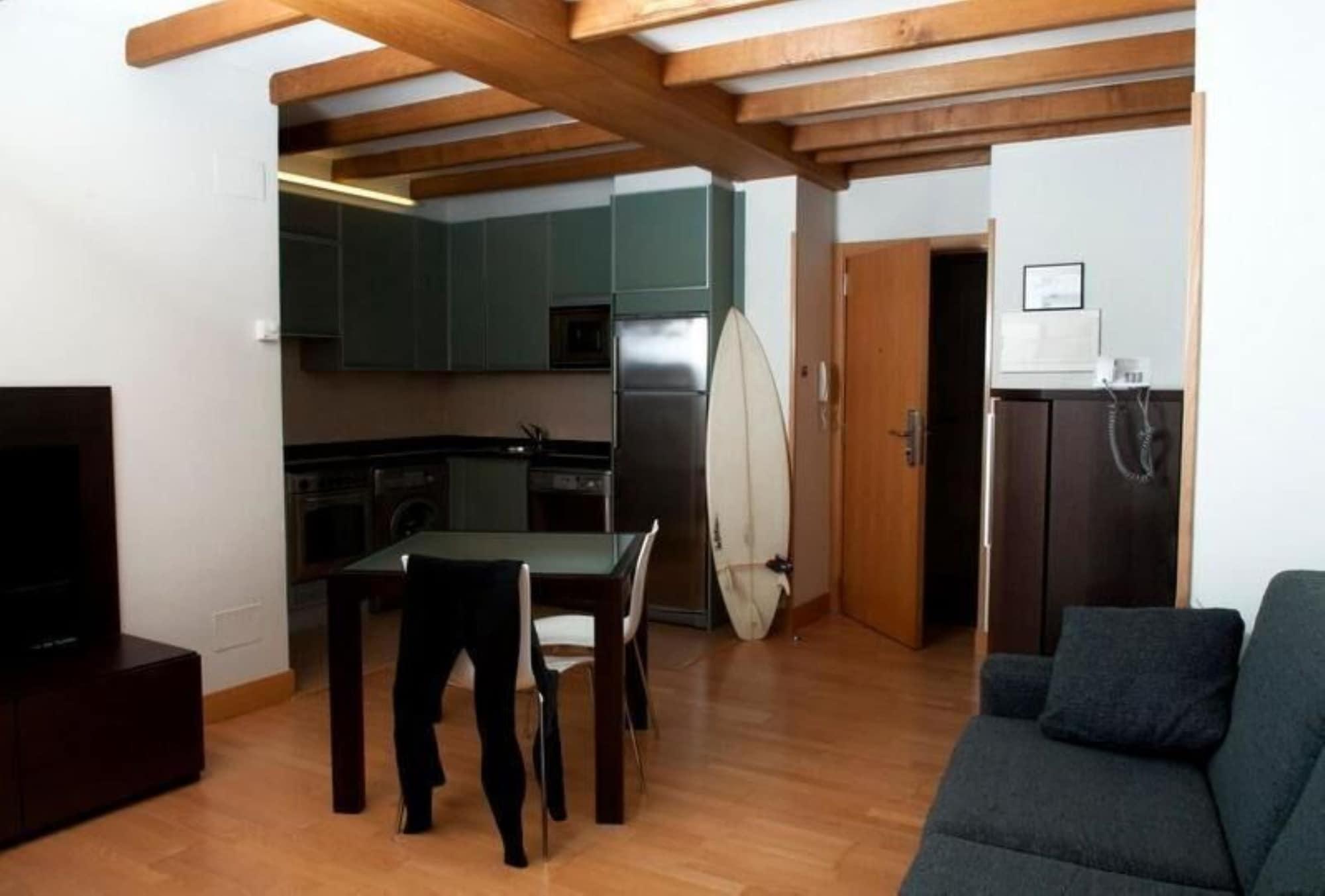 Apartamentos Turisticos Talaimendi Zarautz Buitenkant foto