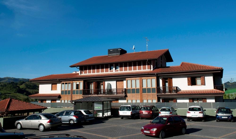 Apartamentos Turisticos Talaimendi Zarautz Buitenkant foto